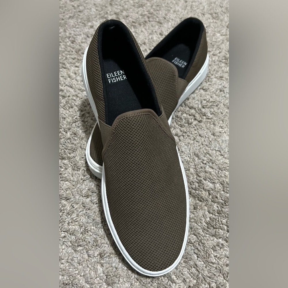 Olive green Eileen Fisher canvas platform sneaker